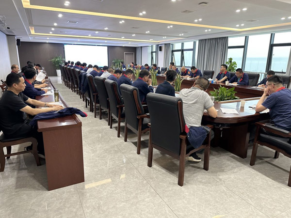 公司召開(kāi)安全、環(huán)保、職業(yè)衛(wèi)生工作會(huì)議 