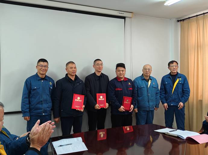 第一事業(yè)部冶化協(xié)力項目部獲銅冠冶化公司“強化意識，防控風險”...