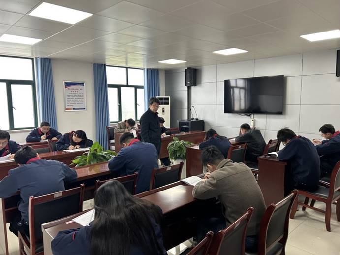 建材公司、檢測公司聯(lián)合開展管理人員業(yè)務提升考試