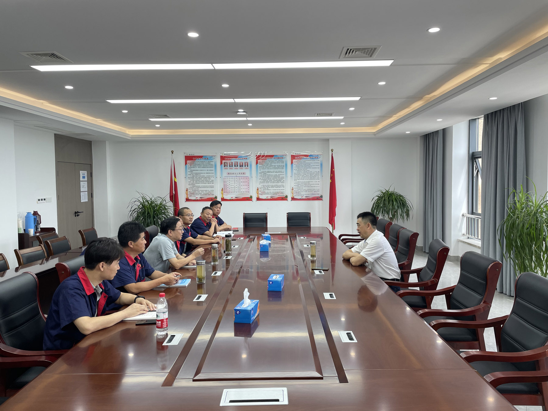 集團公司黨委委員、總工程師周俊到公司調(diào)研 